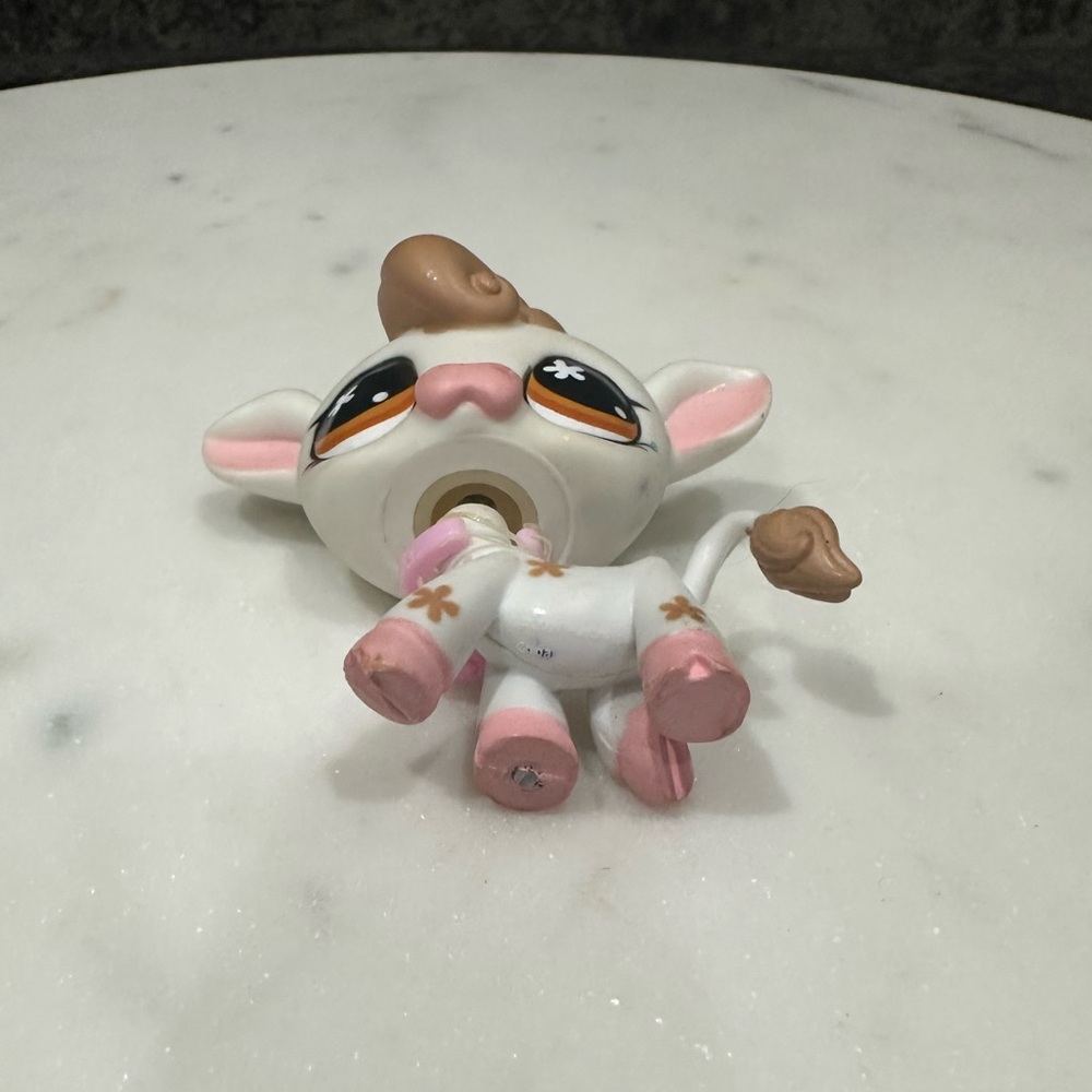LPS #476 Cow Pink Bell 2007 AuthenticToy CollectorHasbro Figure LittlestPetShop - Picture 5 of 5